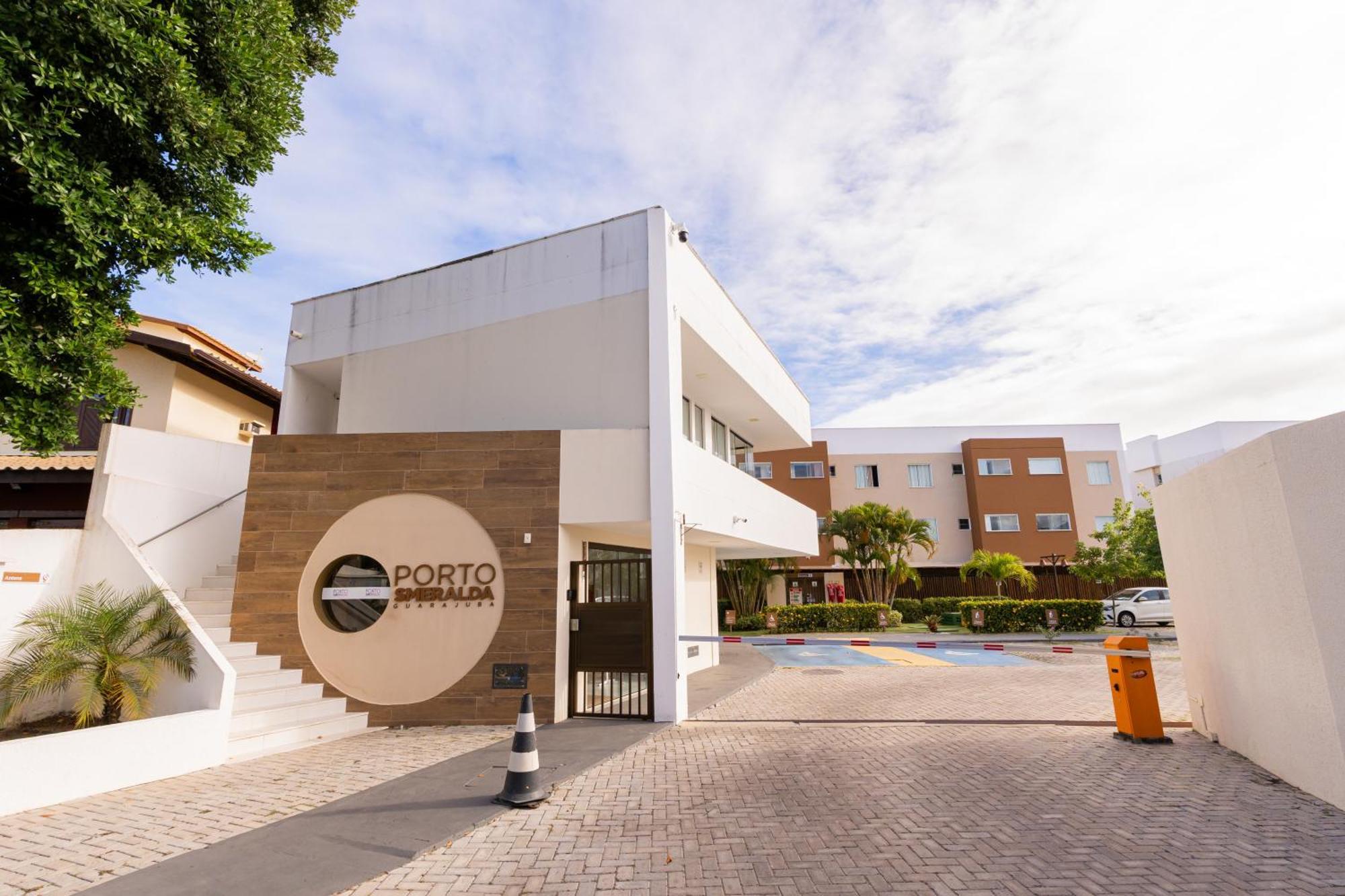 Apartment In Guarajuba With 2 Comfortable Suites. エクステリア 写真